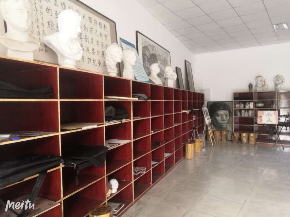 武汉华中艺术学校美术画室